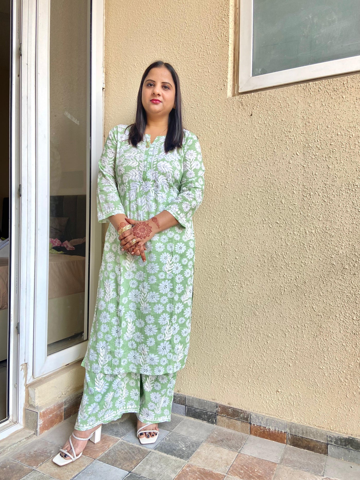 Mulmul Chikankari Printed Straight Kurti